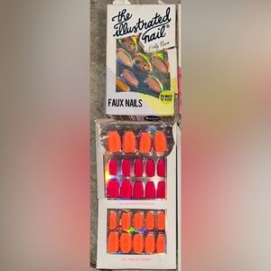 NWT Press-On Nails The Illustrated Nail (x1) & Pearlessence (x1)